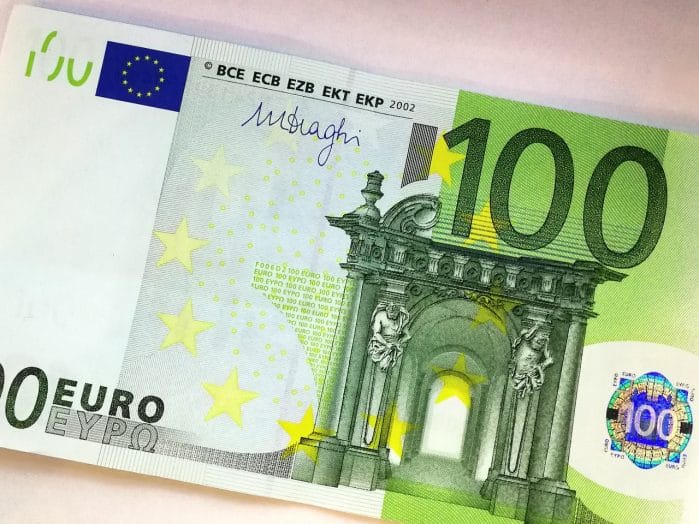 Finanțări cu fonduri europene pentru tinerii fermieri în 2025 2 AFIR fonduri europene microgranturi ajutoare 15.000 euro APIA euro AFIR subventie fonduri europene tinerii din diaspora tinerii fermieri activități non-agricole submăsurile 6.2 și 6.4 ghidurile solicitantului submăsura 6.1 instalarea tinerilor fermieri micii fermieri achizitia DE UTILAJE rabla pentru tractoare plati finantare