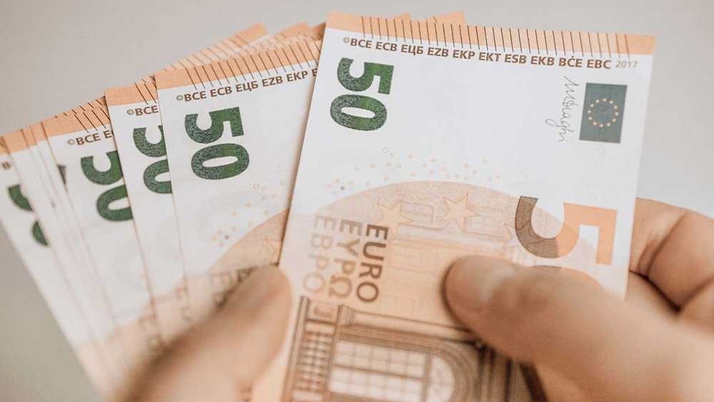 Ce se întâmplă cu banii de subvenții și investiții pentru fermierii români 2 fonduri europene, o nouă subvenție în zootehnie instalarea tinerilor fermieri tinerii fermieri micii fermieri, ajutor de minimis instalarea tinerilor fermieri finantare subventii