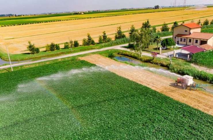 Cât îl va costa pe un fermier un sistem de irigații modern în 2025