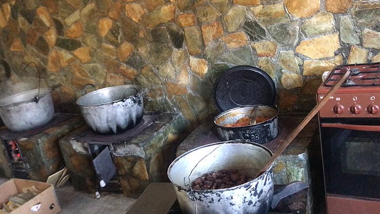 Singurul producător local cu 21 de preparate atestate ca „Produs Montan” Afaceri Produs Montan,certificarea europeană